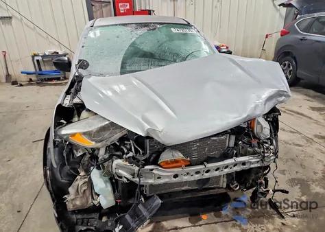 2017 Ford Escape S z USA, uszkodzony, nr VIN 1FMCU0F79HUD87220